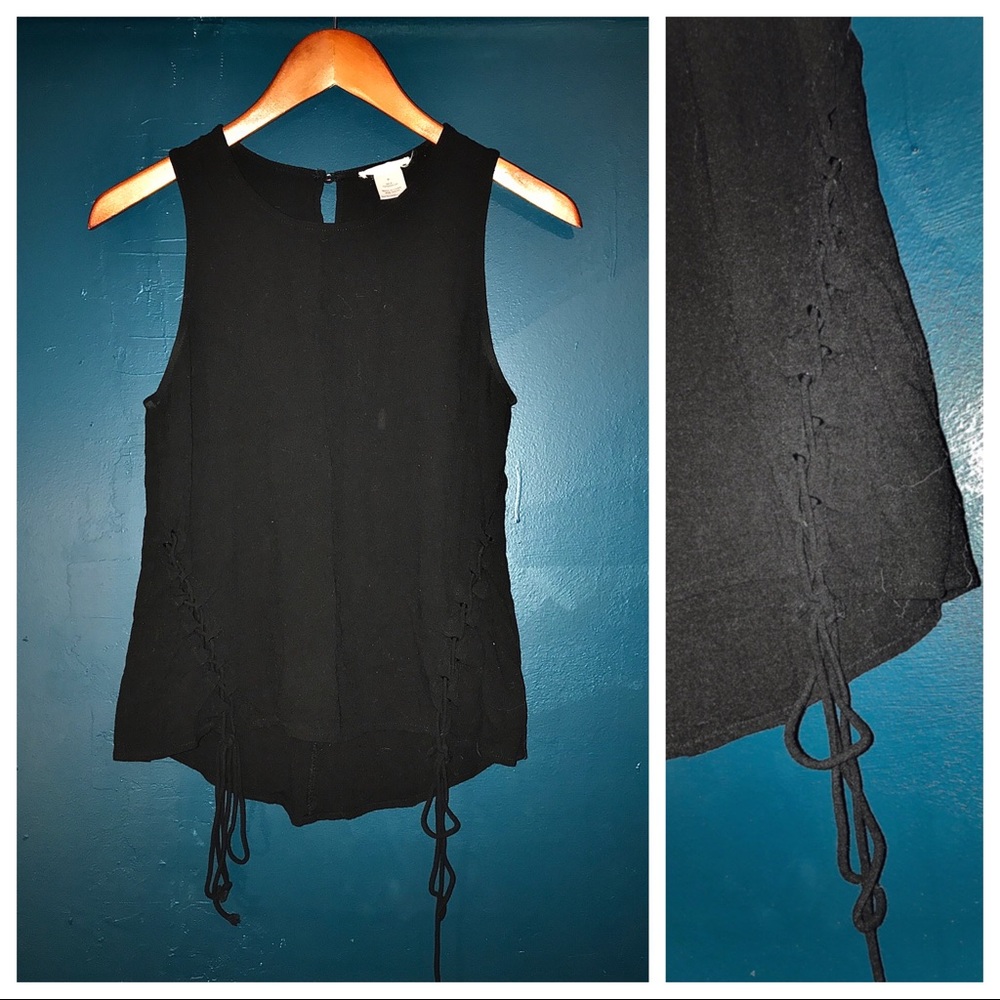 2/$15 🌺Women’s Black Sleeveless Top